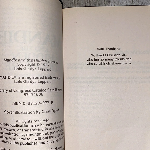 Mandie and the Hidden Treasure vintage paperback book - Picture 5 of 8